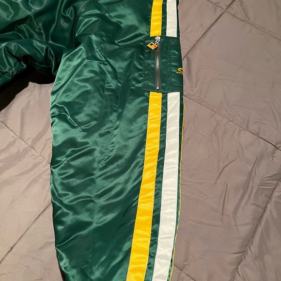 Vintage Oakland A’s - Picture 9 of 10